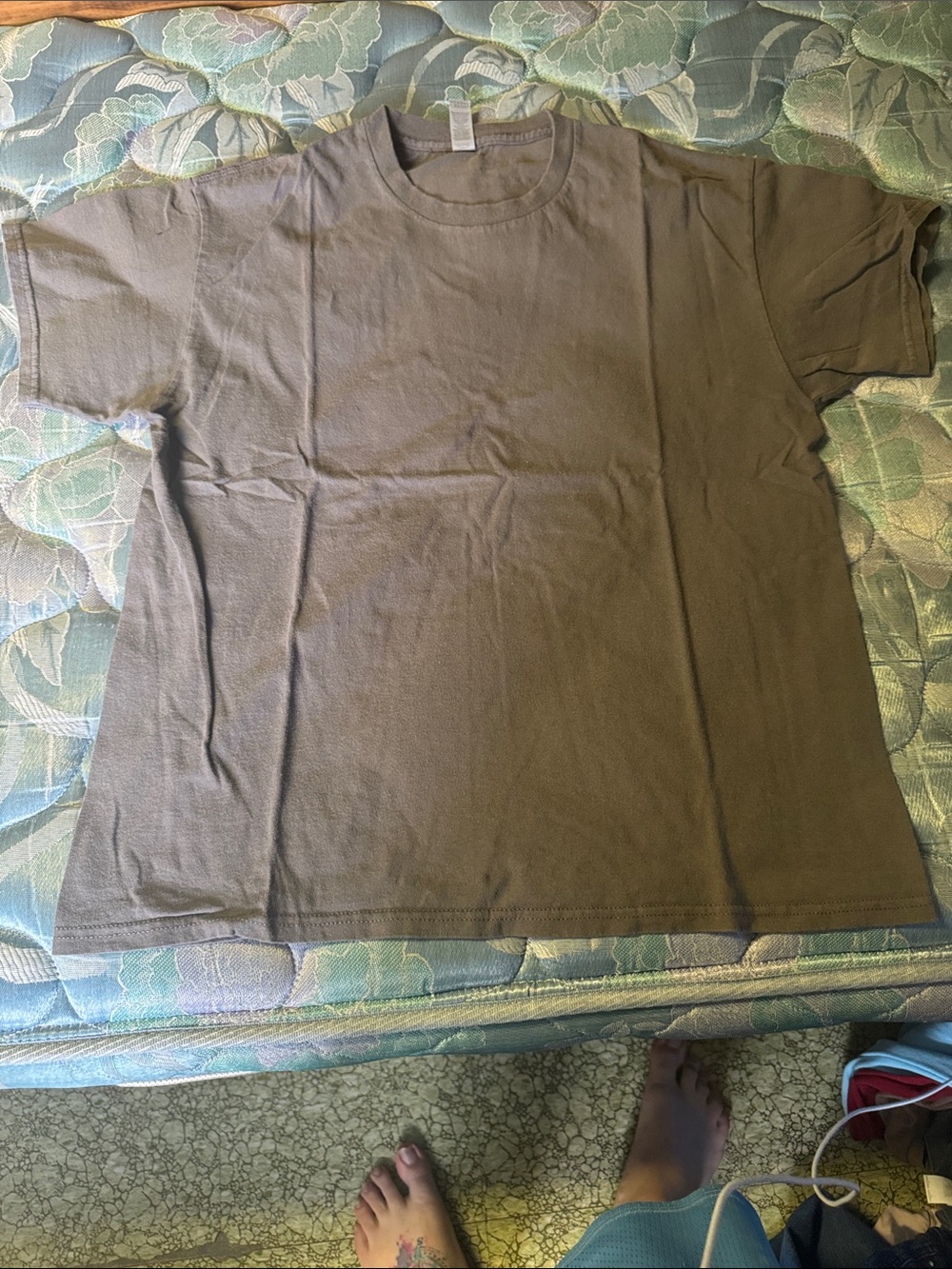 Gildan Brown Short Sleeve Crewneck Tee